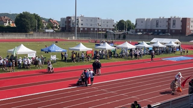Les épreuves des olympiades des EHPAD se sont déroulées en extérieur à Compiègne.