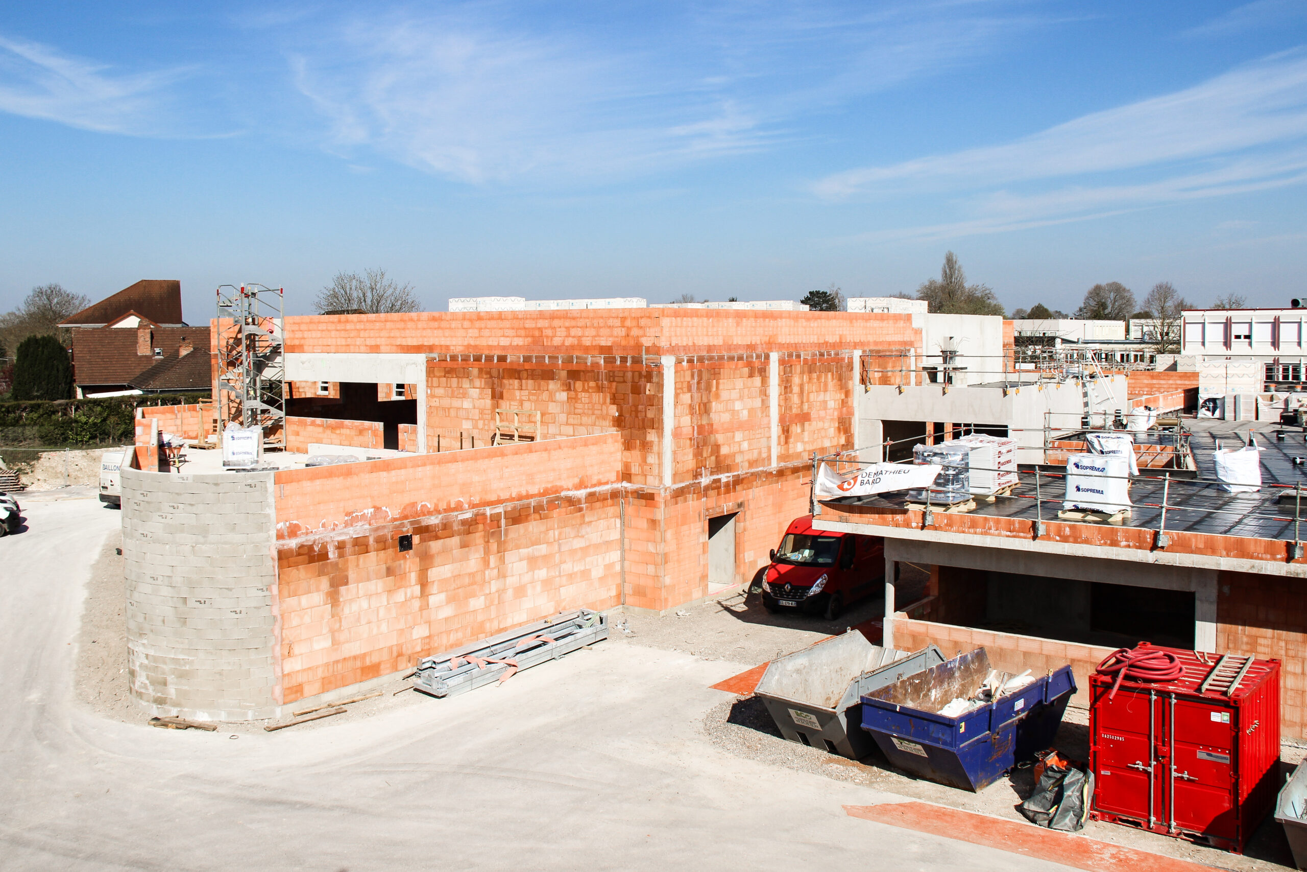 Visite du chantier de reconstruction de la MAS La Clarée à Beauvais
